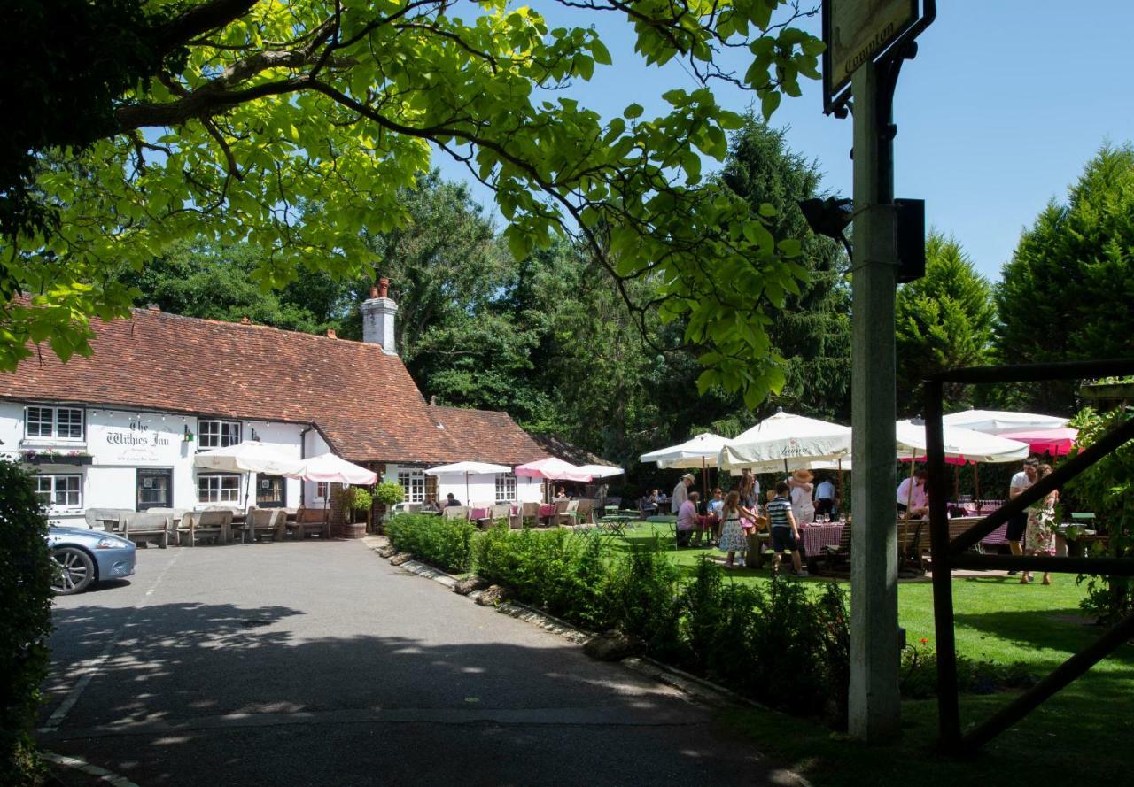 The Withies Inn Godalming Buitenkant foto